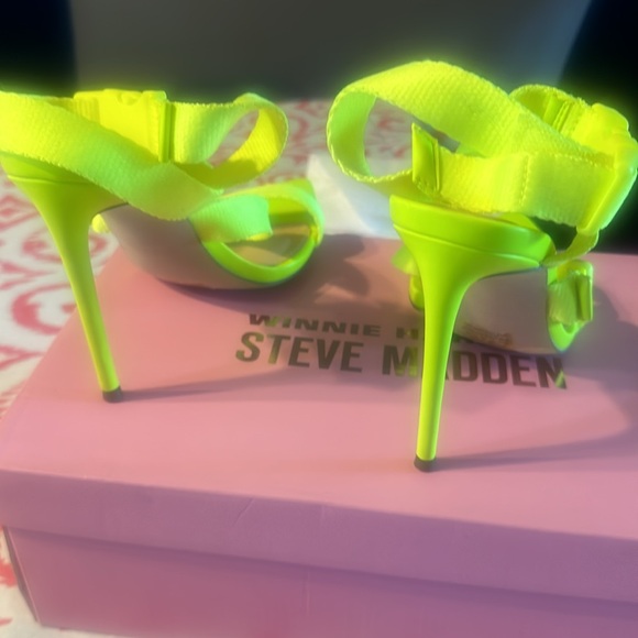 skinny stilettos from Winnie Harlow x Steve Madden. NEVER BEEN WORN - Picture 3 of 7